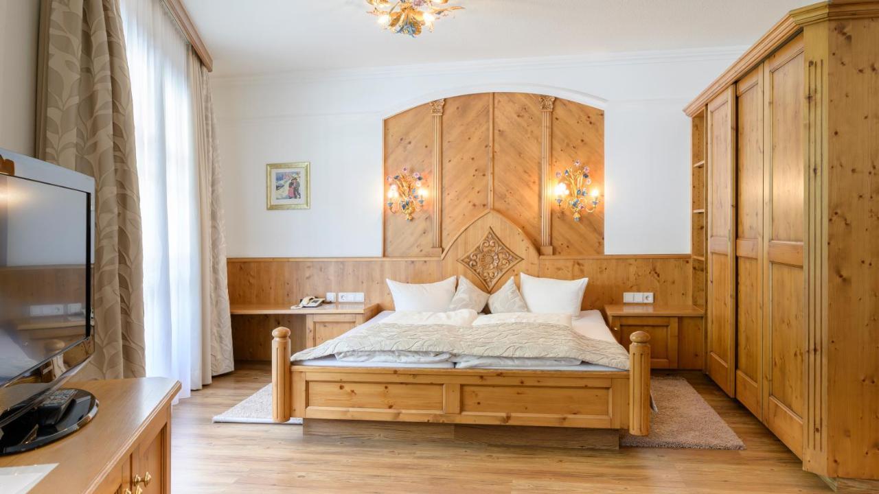 Hotel Garni Castel B&B Ischgl Exterior foto