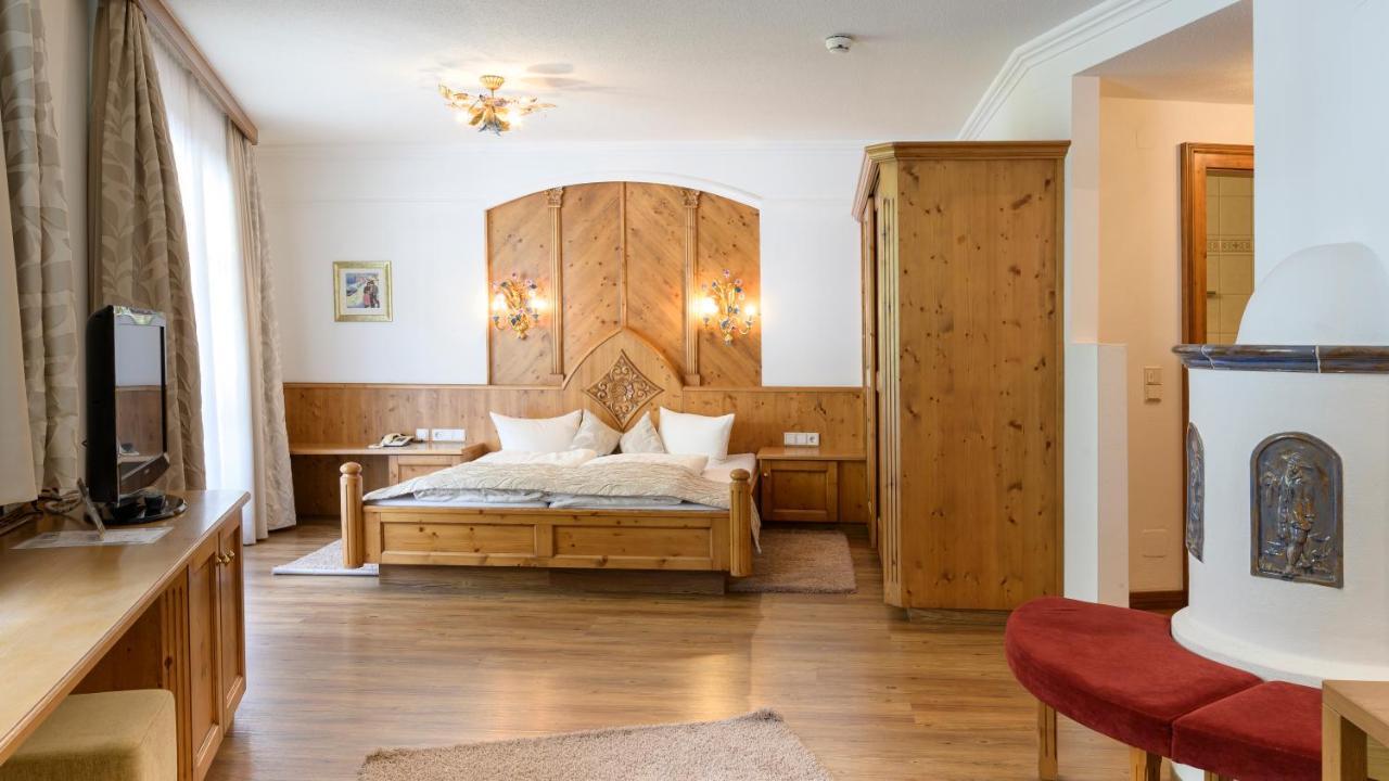 Hotel Garni Castel B&B Ischgl Exterior foto